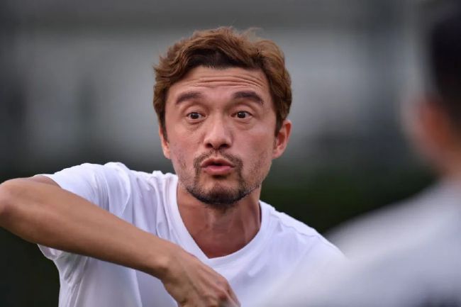 娇妻4p被八个男人伺候电影
